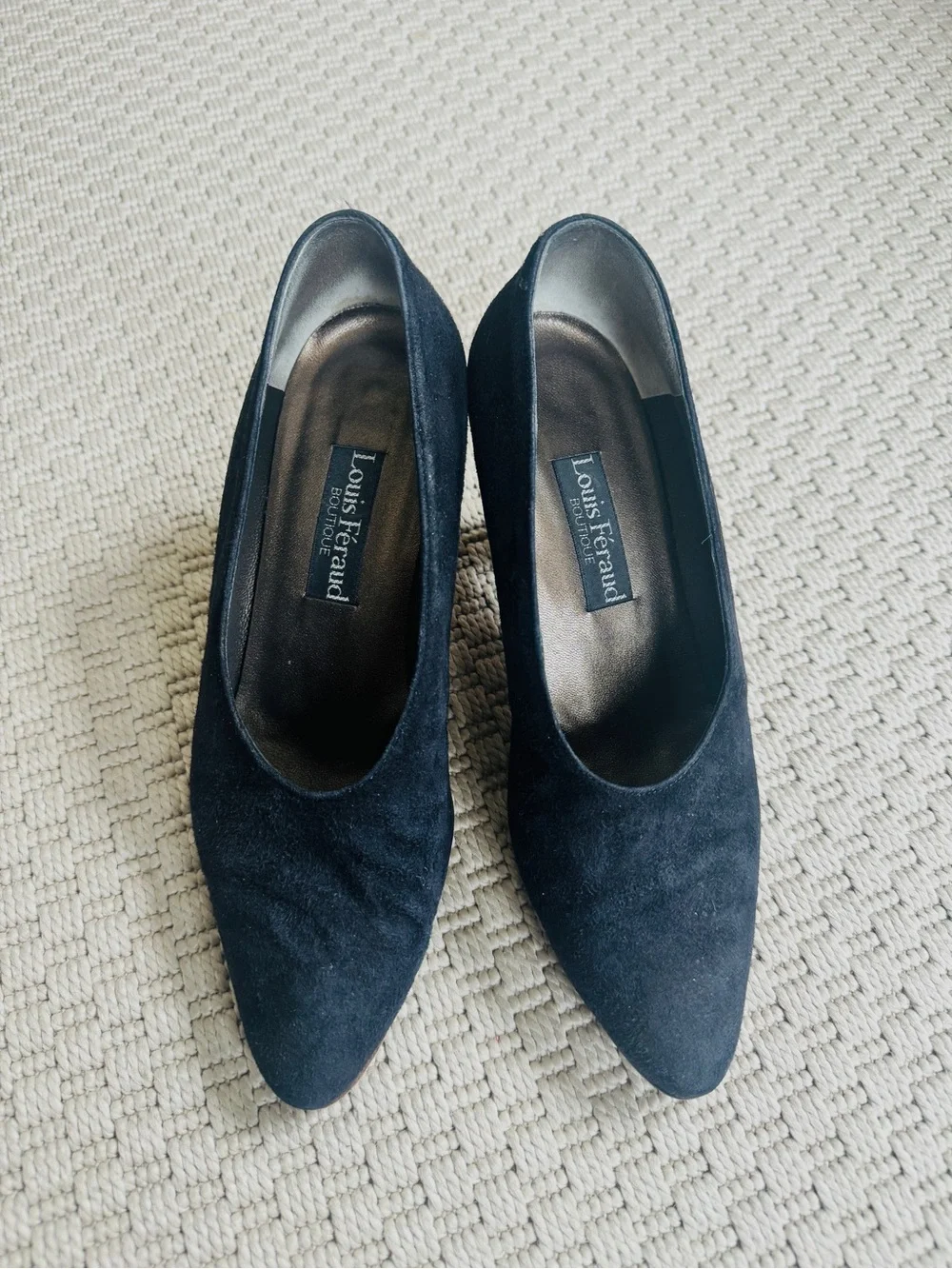 Louis Feraud Black Suede Women's Pointed Toe low heel Pumps